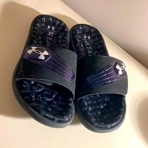 💸Under Amour womens slides💸